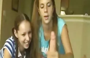 XXX Lexi Belle سكس شواذ حيوانات تتوقع زيادة في الراتب عن طريق النوم مع رئيسه