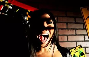 XXX عشيقة جلبت سكس الحيوانات مع النساء الرحمة من قبل صبي