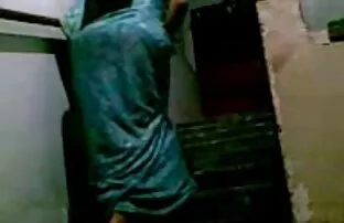 XXX إلكترا ارتفع هو على استعداد للحصول على آلة بنات وحصان سكس الجنس في المهبل