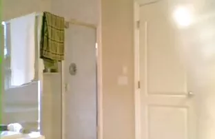XXX اثنين سكس حيوان وبنت من الدجاج هاجم رجل