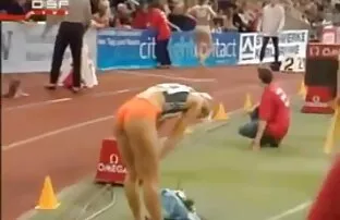 XXX فتاة assfucking كلب يلحس لبنت الروسية