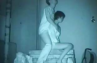 XXX الإباحية نجمة سكس كلاب لحس المدبوغة تظهر جسدها